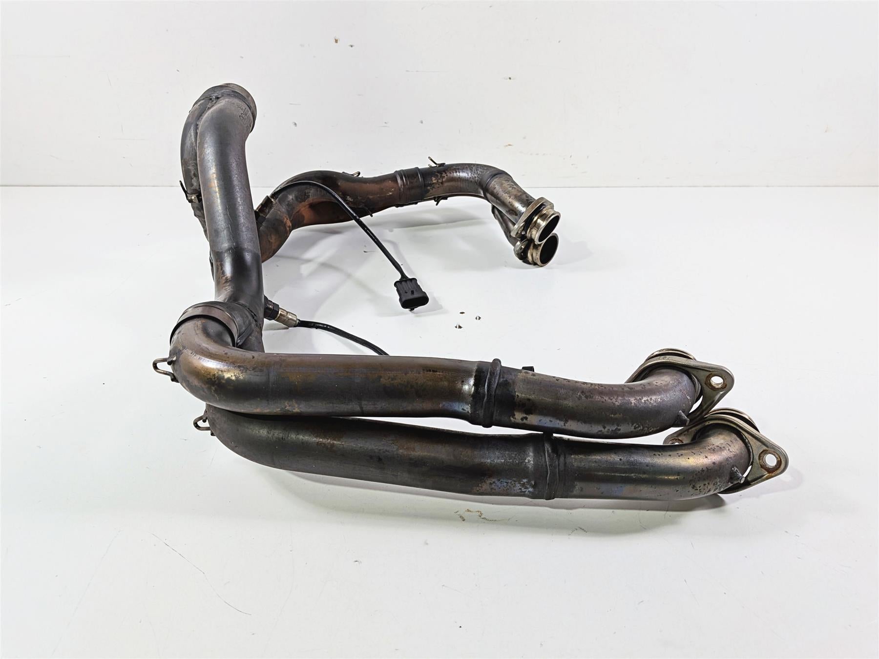 2018 Aprilia RSV4 RR Stock Exhaust Header Manifold Set 2B003106 {{ shop.shopifyCountryName }} - Mototech271