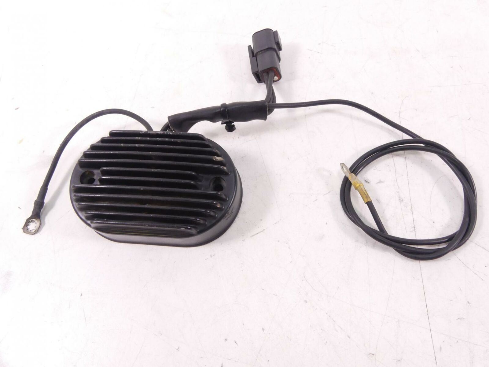 2004 Harley Softail FXSTSI Springer Rectifier Voltage Regulator 74540-01 {{ shop.shopifyCountryName }} - Mototech271