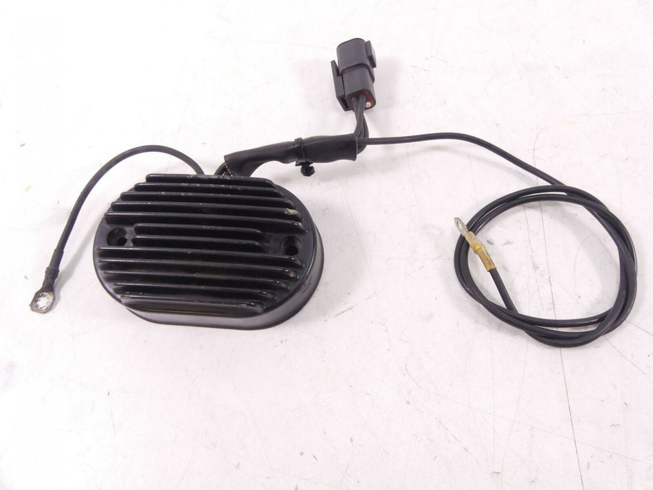2004 Harley Softail FXSTSI Springer Rectifier Voltage Regulator 74540-01 {{ shop.shopifyCountryName }} - Mototech271