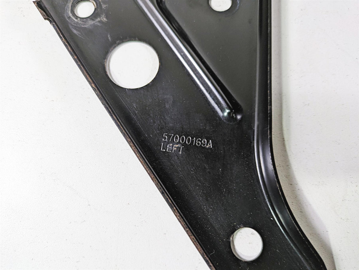 2020 Harley Touring FLHT Electra Glide Front Fairing Mounting Hardware 57000169A {{ shop.shopifyCountryName }} - Mototech271
