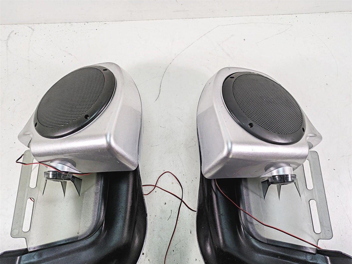2010 Harley Touring FLHTCU Electra Glide Lower Vented Speaker Fairings Set {{ shop.shopifyCountryName }} - Mototech271