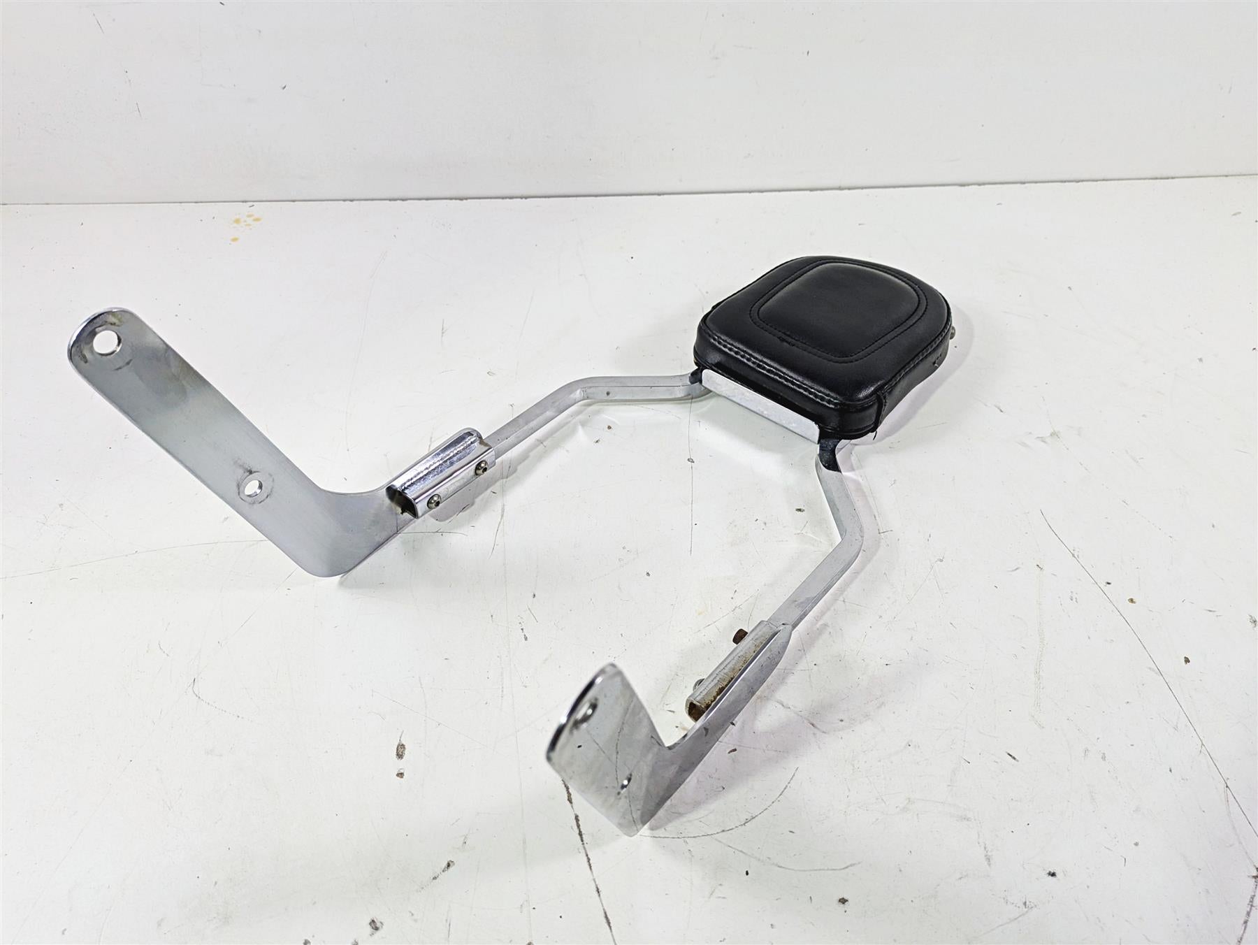 2002 Honda V-Twin VTX1800 C Sissybar Passenger Back Rest & Mount Set {{ shop.shopifyCountryName }} - Mototech271