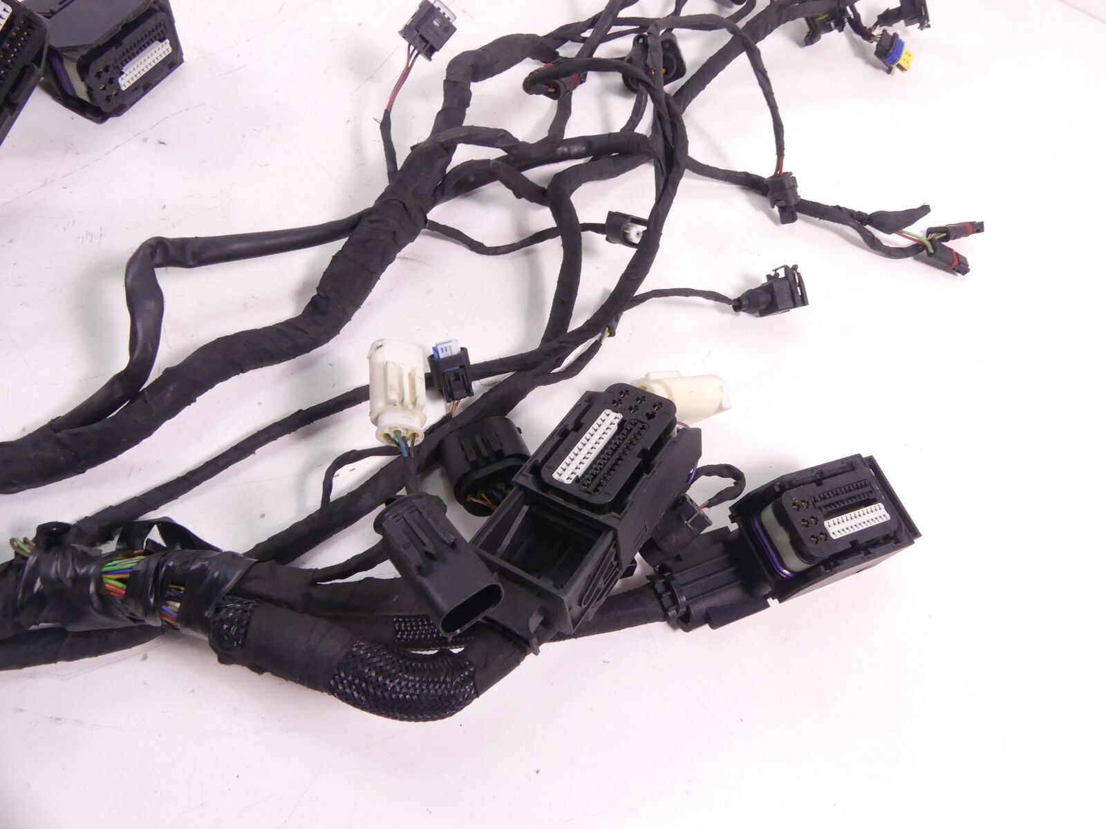 2008 BMW R1200RT K26 Main & Engine Wiring Harness 61117711006 {{ shop.shopifyCountryName }} - Mototech271