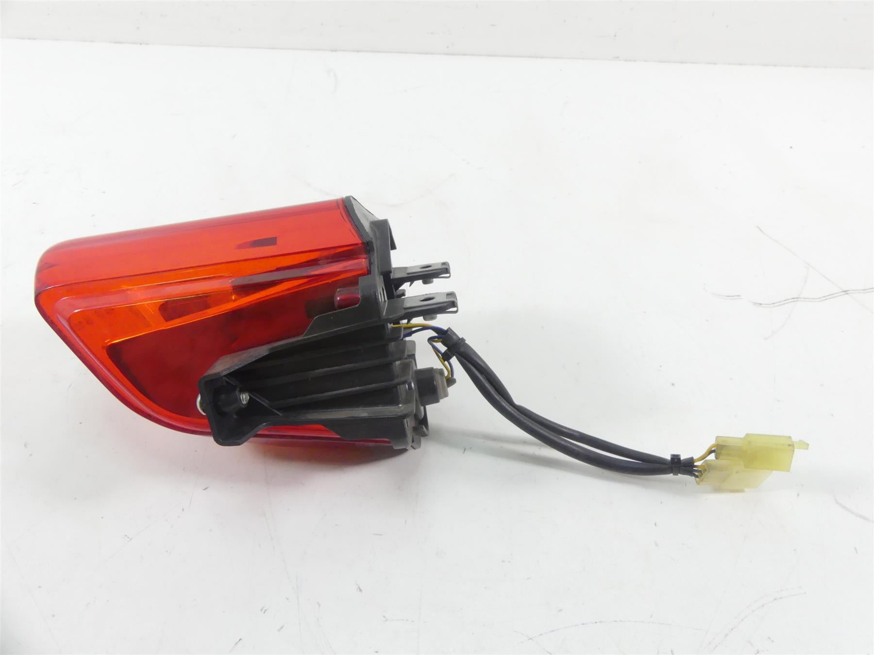 2004 Aprilia RSV1000 R Mille Taillight Tail Light Stop Brake AP8127543 {{ shop.shopifyCountryName }} - Mototech271