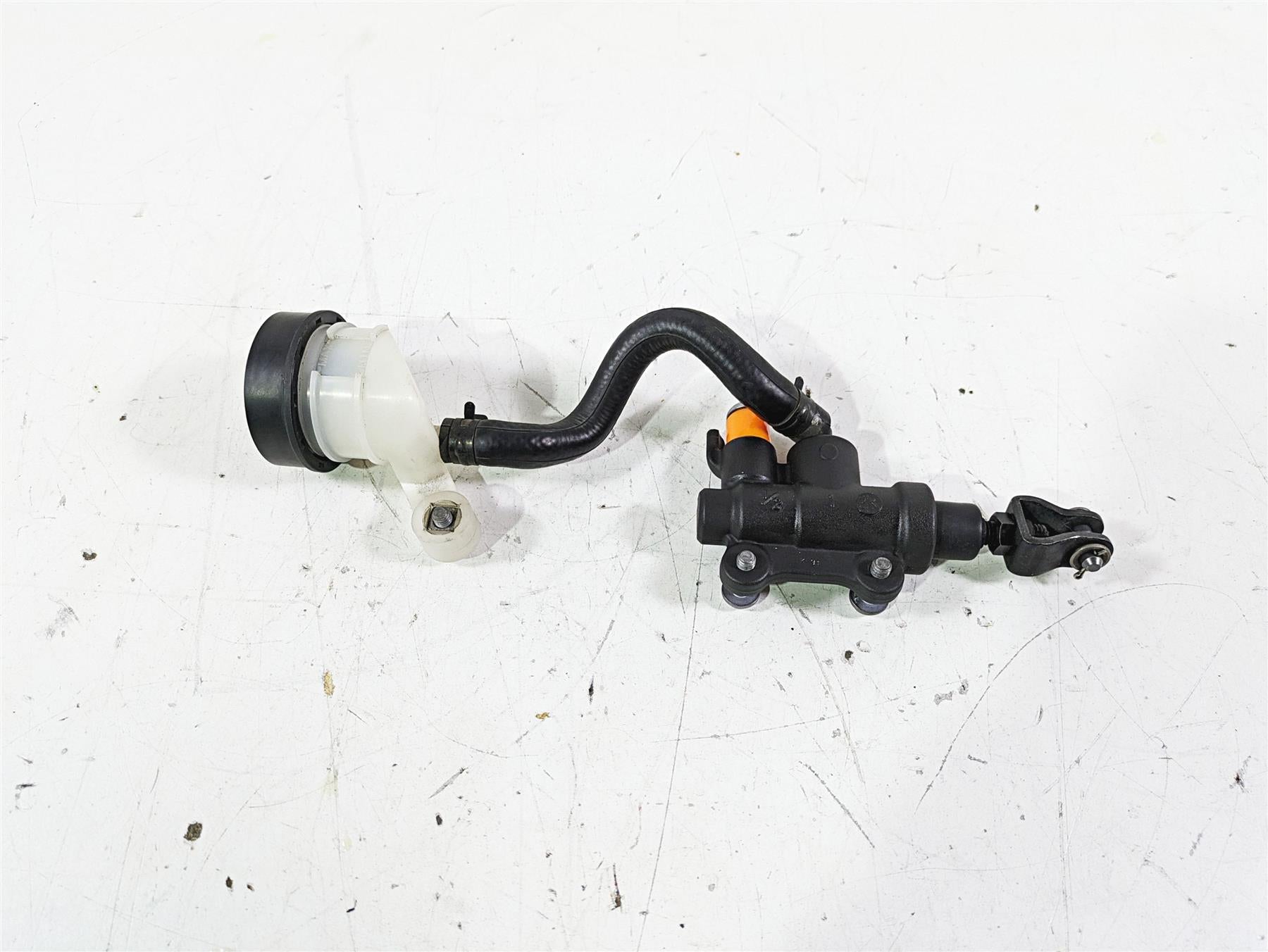 2014 BMW R1200 RT RTW K52 Nissin Rear Brake Master Cylinder 1/2