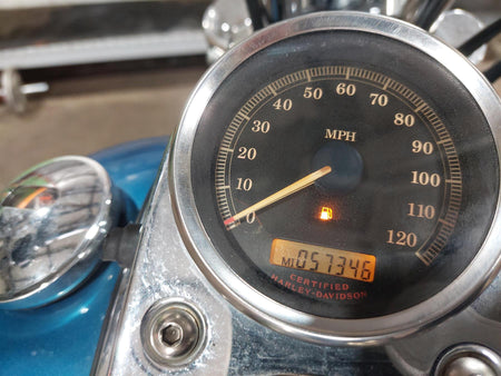2005 Harley Dyna FXDLI Low Rider Speedometer Speedo Gauge 57K 67403-04 {{ shop.shopifyCountryName }} - Mototech271