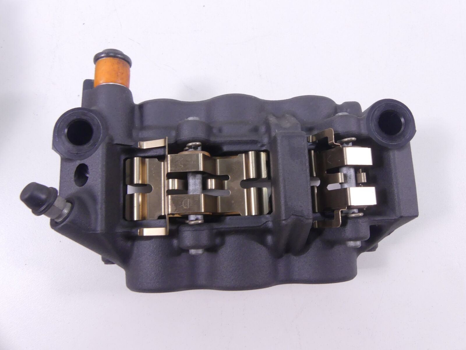 2019 Yamaha VMX17 V-Max 1700 Front Left Right Brake Caliper Set 4C8-2580T-10-00 {{ shop.shopifyCountryName }} - Mototech271