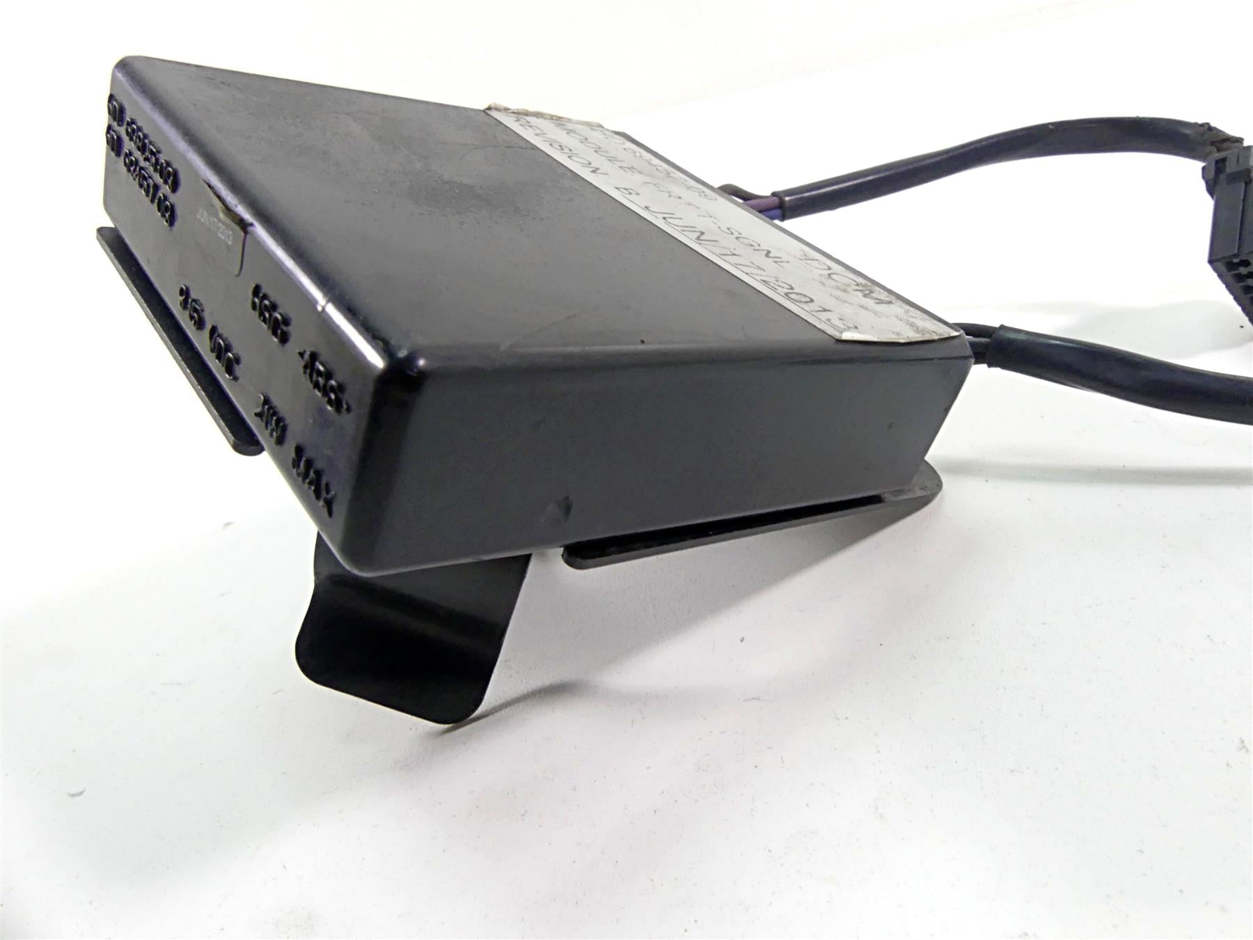 2014 Harley VRSCF Muscle V-Rod Rear Light Turn Signal Module 69457-09 {{ shop.shopifyCountryName }} - Mototech271