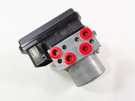 2024 Yamaha YZF R1 RN65 Abs Brake Pump Pressure Module Unit B3L-85930-08-00 {{ shop.shopifyCountryName }} - Mototech271