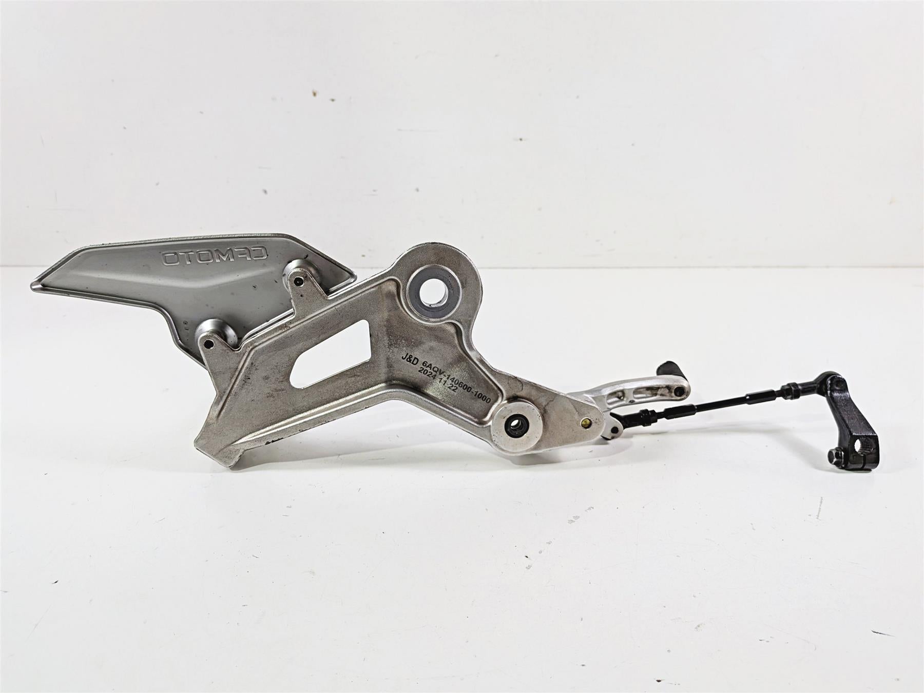 2025 CFMoto 450 SS Left Footpeg & Shifter Set 6AQV-142600-1001 6AQV-141030-1000 {{ shop.shopifyCountryName }} - Mototech271