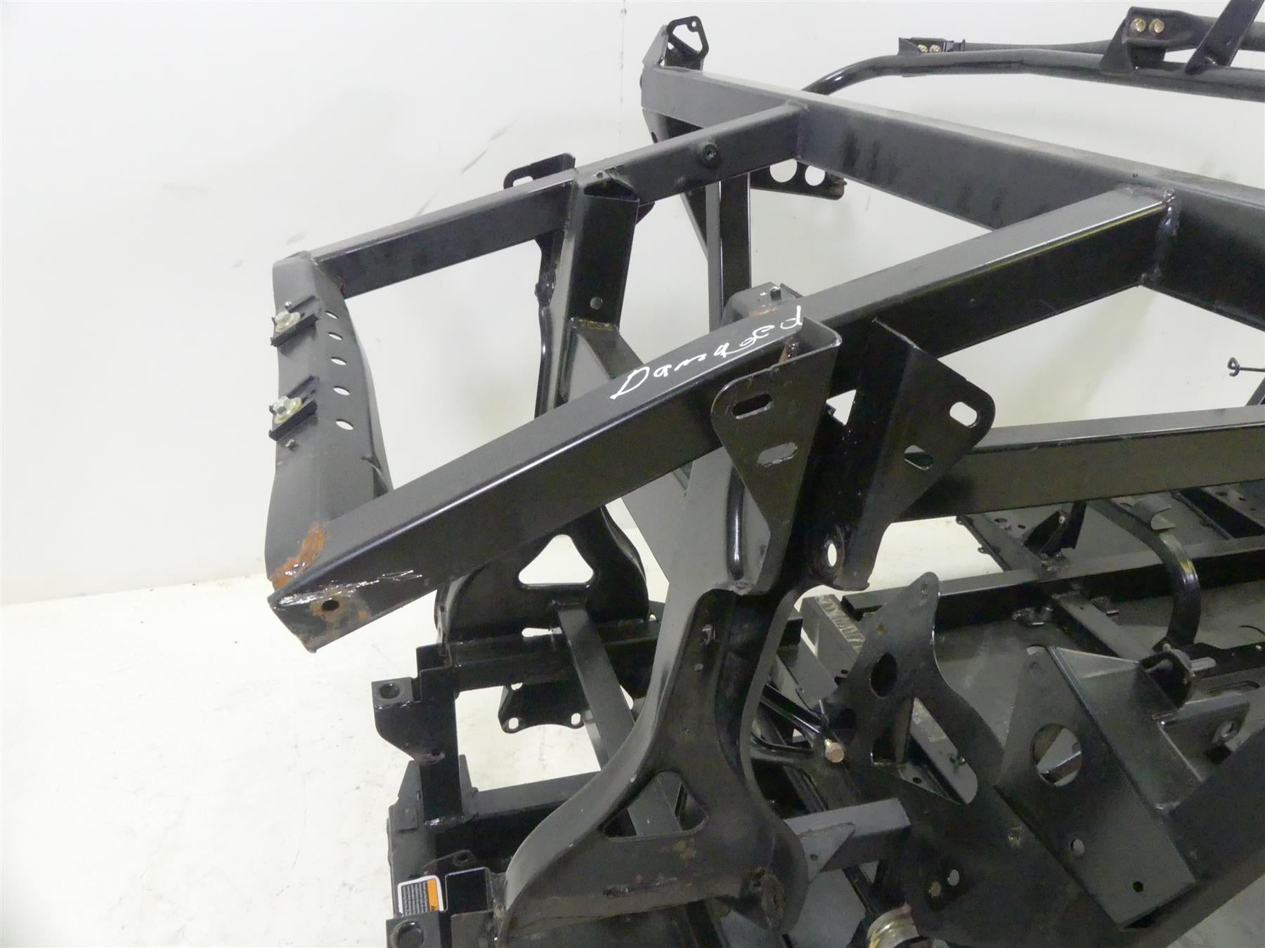 2020 Can-Am Commander 1000R XT Main Frame Chassis -Read Cln Clr Tl 715004811 {{ shop.shopifyCountryName }} - Mototech271