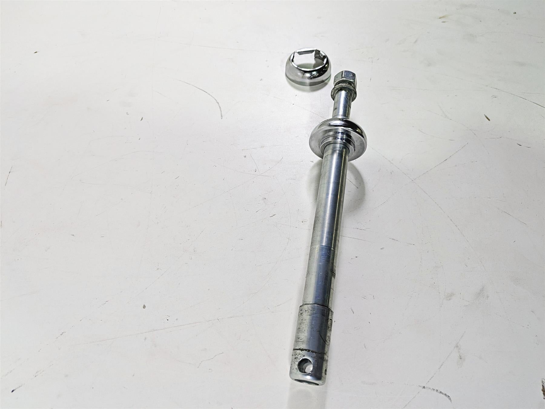 2017 Harley Touring FLHTKSE CVO E-Glide Front Axle Wheel Spindle 25mm 41547-07A {{ shop.shopifyCountryName }} - Mototech271