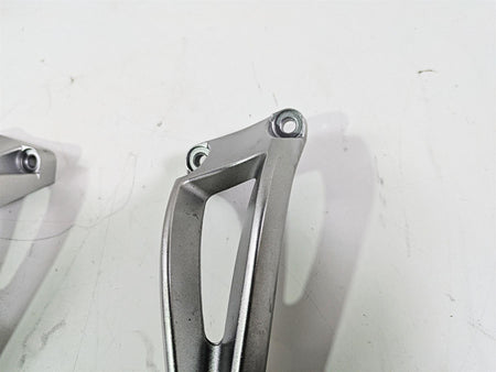 2009 Yamaha FZ1 FZS10 Fazer Rear Passenger Footpeg Set 2D1-2741L-00-00 {{ shop.shopifyCountryName }} - Mototech271