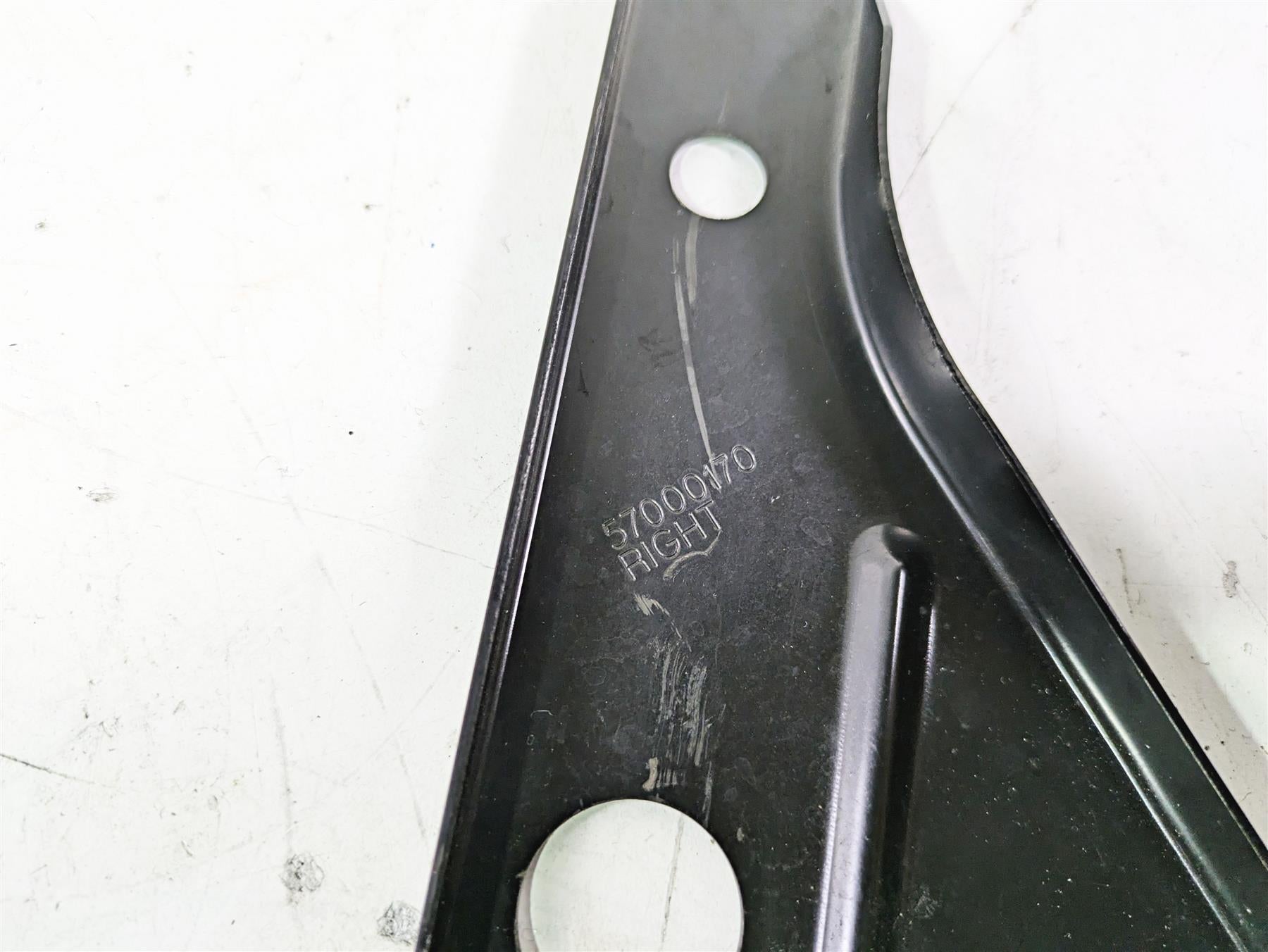 2015 Harley Touring FLHTKL E -Glide Low Front Fairing Mount Holder Set 57000169A {{ shop.shopifyCountryName }} - Mototech271