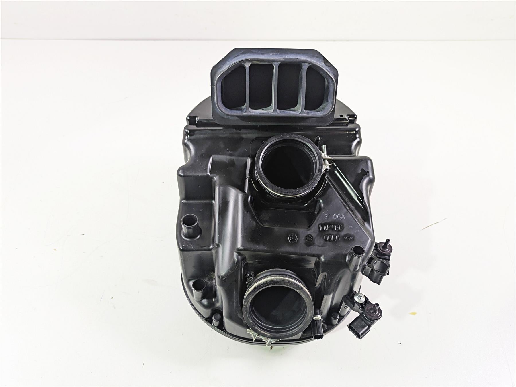 2020 Suzuki V-Strom 1050 XT Air Box Cleaner Breather Filter 13700-06L00 {{ shop.shopifyCountryName }} - Mototech271