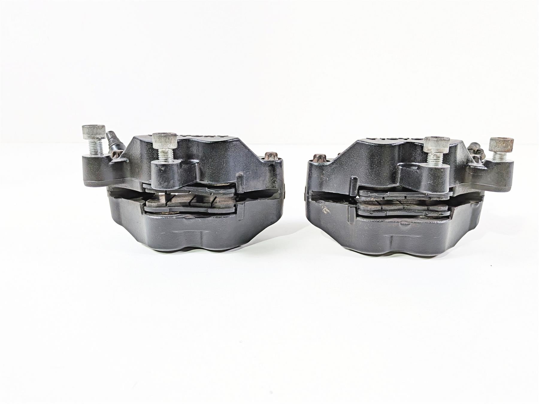 2016 Victory Cross Country Front Brake Caliper Set 1912534 1912535 {{ shop.shopifyCountryName }} - Mototech271