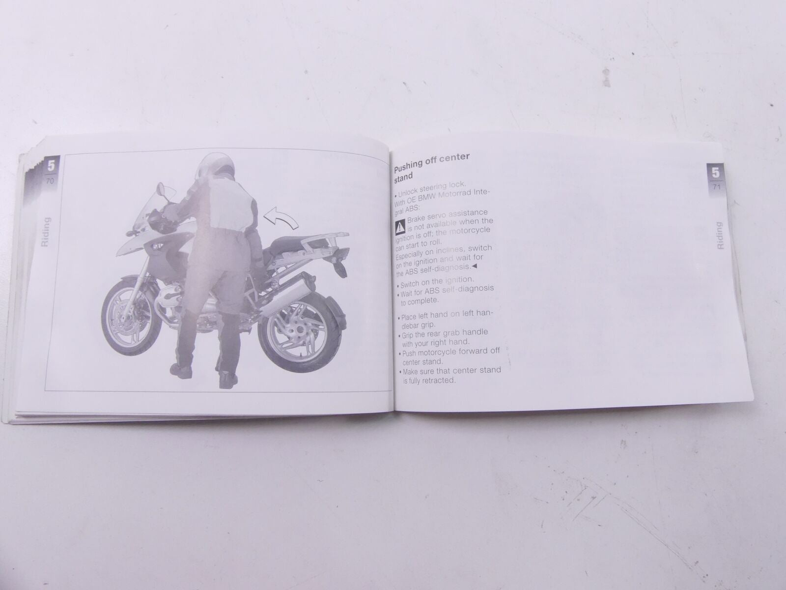 2005 BMW R1200GS K25 Owners Manual Handbook Hand Book US Model - Wet 01477704007 {{ shop.shopifyCountryName }} - Mototech271