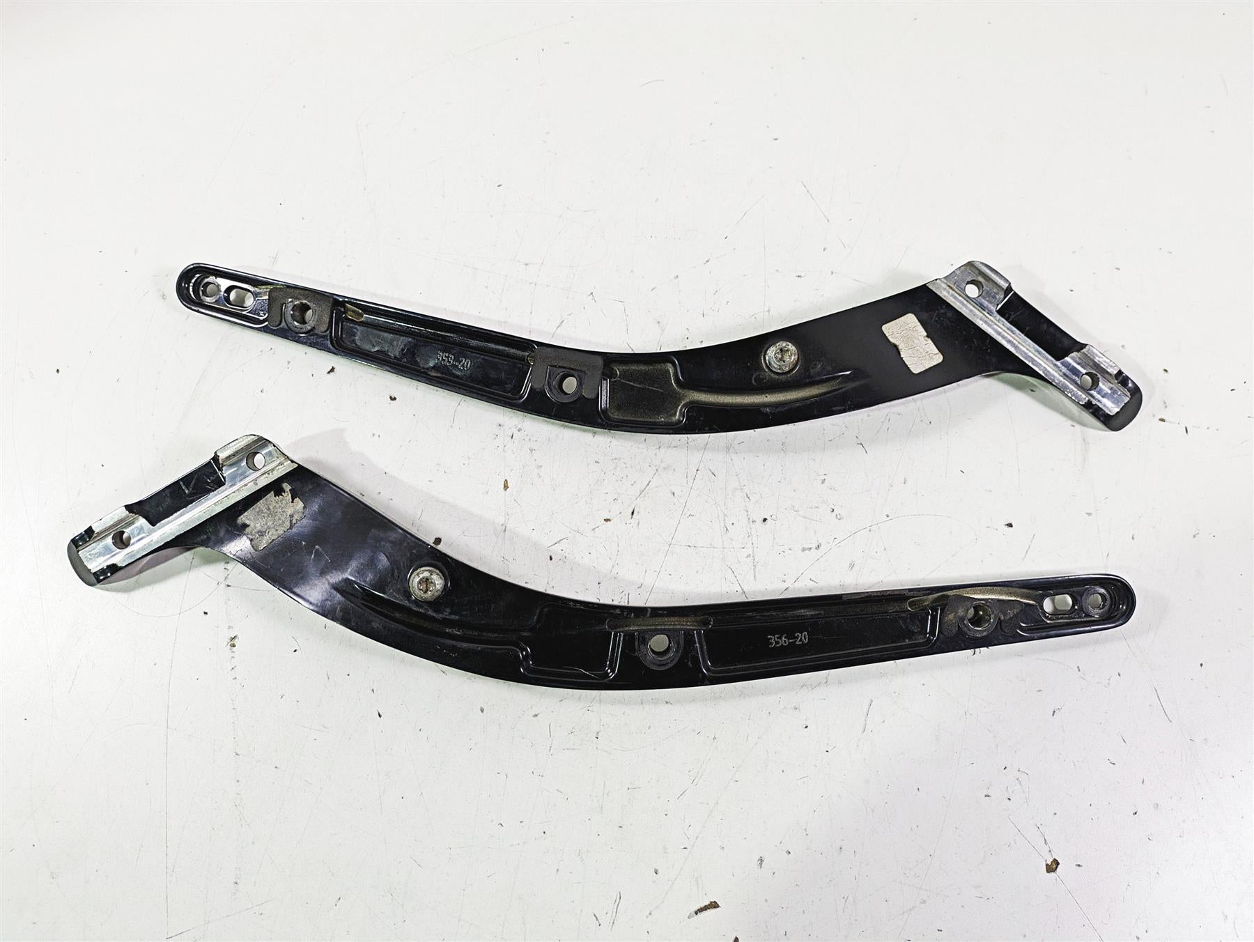 2021 Harley Softail FLSL Slim Rear Fender Braces Struts 59500422 59500423 {{ shop.shopifyCountryName }} - Mototech271
