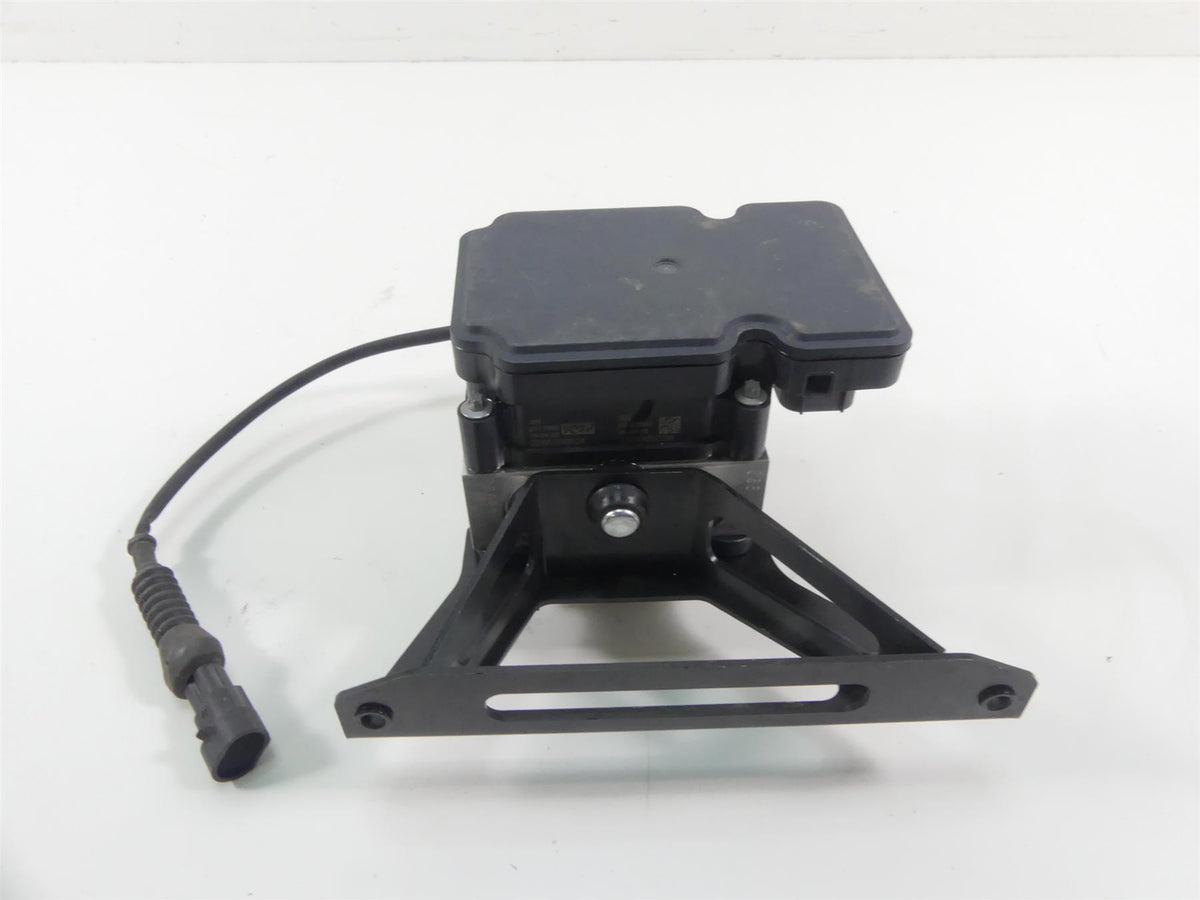 2019 KTM 1290R Super Adventure Abs Brake Pump Module 60742031100 {{ shop.shopifyCountryName }} - Mototech271