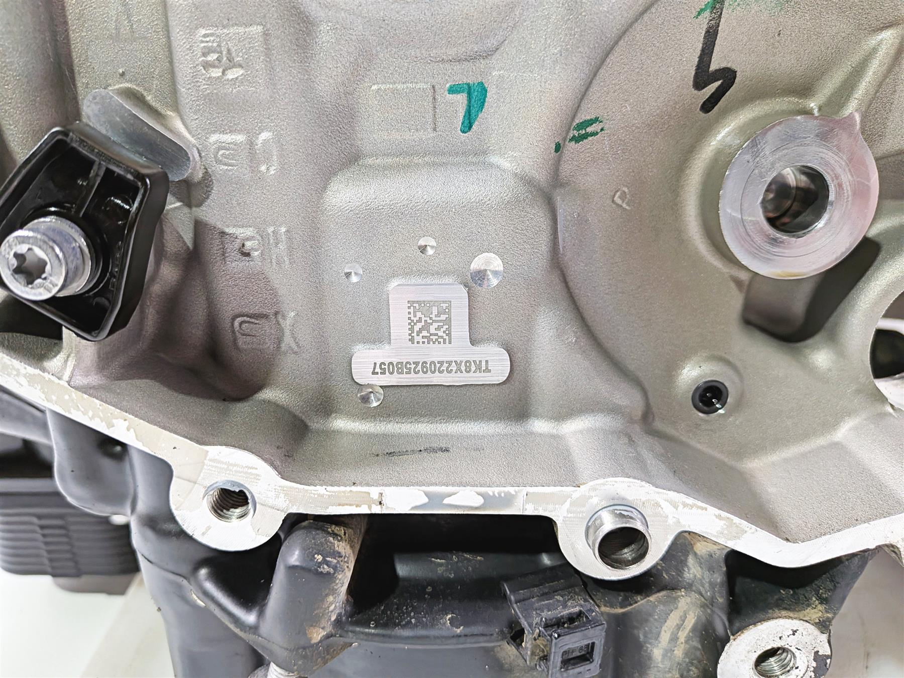 2023 BMW F850GS K81 Engine Crank Case Crankcase Housing Jug Set 11117923478 {{ shop.shopifyCountryName }} - Mototech271