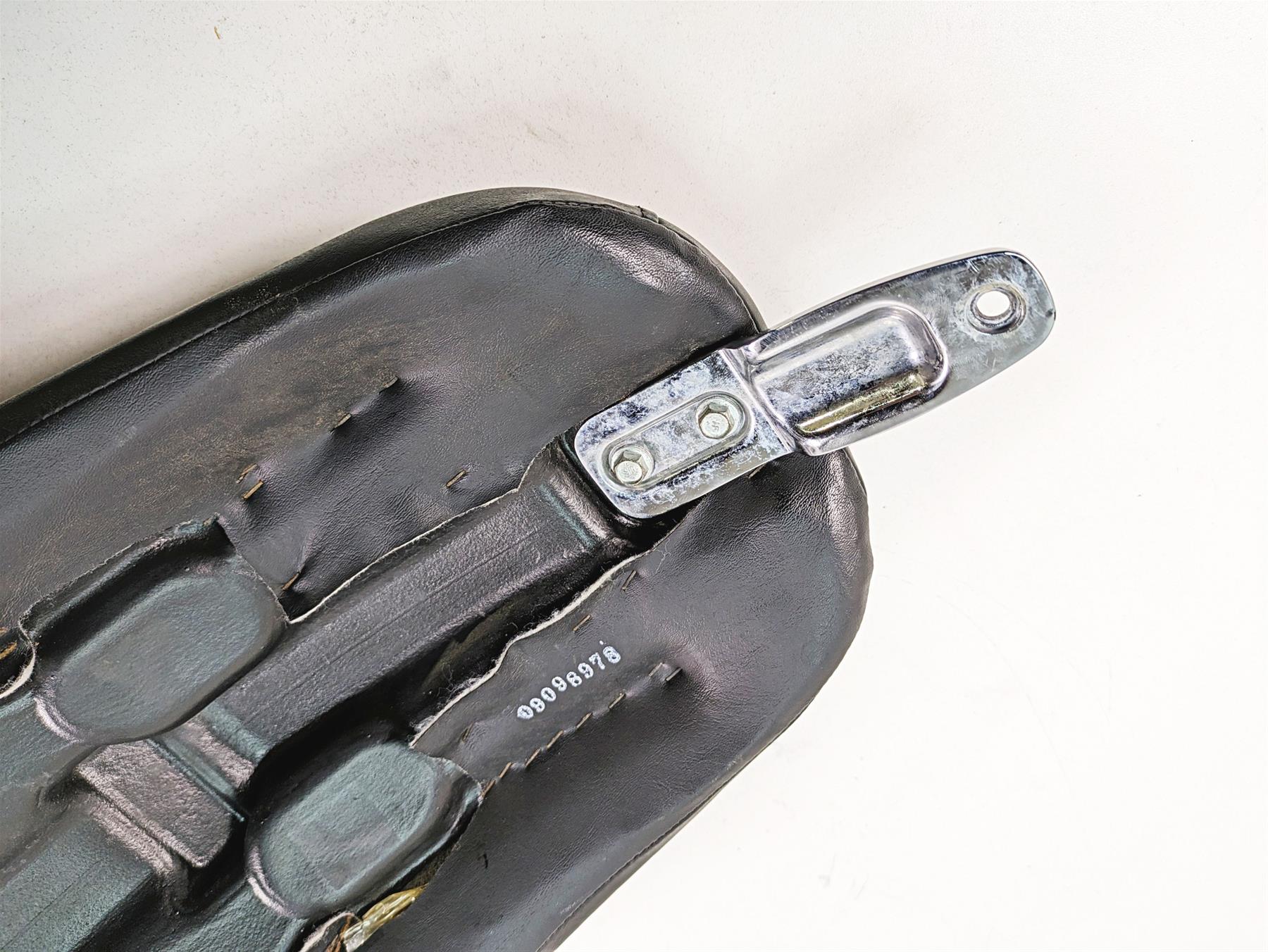 2009 Harley FXDF Dyna Fat Bob Oem Duo Rider Driver Seat Saddle 53108-08 {{ shop.shopifyCountryName }} - Mototech271
