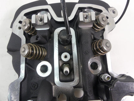 2018 Harley FLHC Softail Heritage Rear Cylinder Head Cylinderhead M8 16500404 {{ shop.shopifyCountryName }} - Mototech271