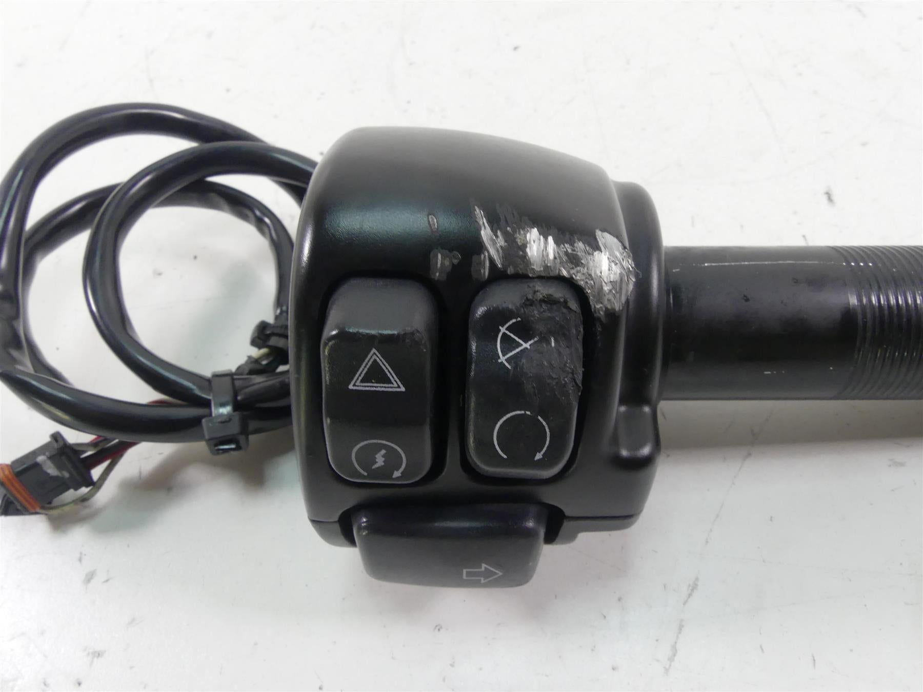 2021 Harley Softail FXBBS Street Bob Right Hand Throttle Control Switch 71500462 {{ shop.shopifyCountryName }} - Mototech271