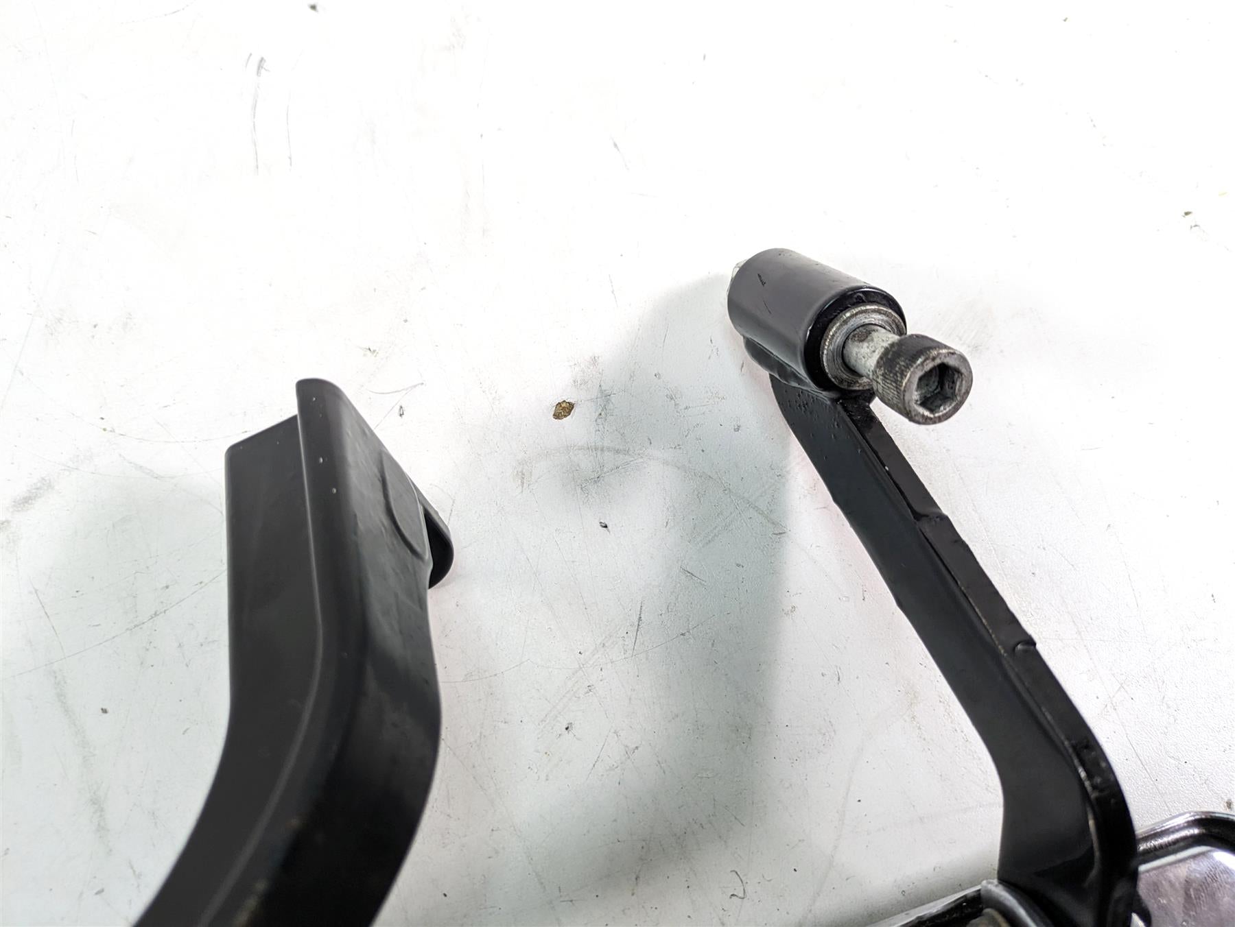 2014 Harley Touring FLHTK Electra Glide Left Rider Foot Floor Board 50621-06 {{ shop.shopifyCountryName }} - Mototech271