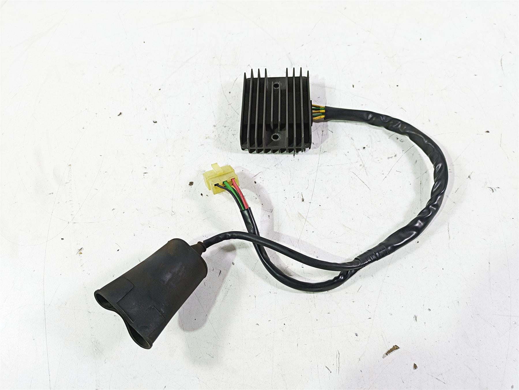 2002 Honda VTX1800 Retro Rectifier Voltage Regulator SH579C-12 31600-MCH-000 {{ shop.shopifyCountryName }} - Mototech271