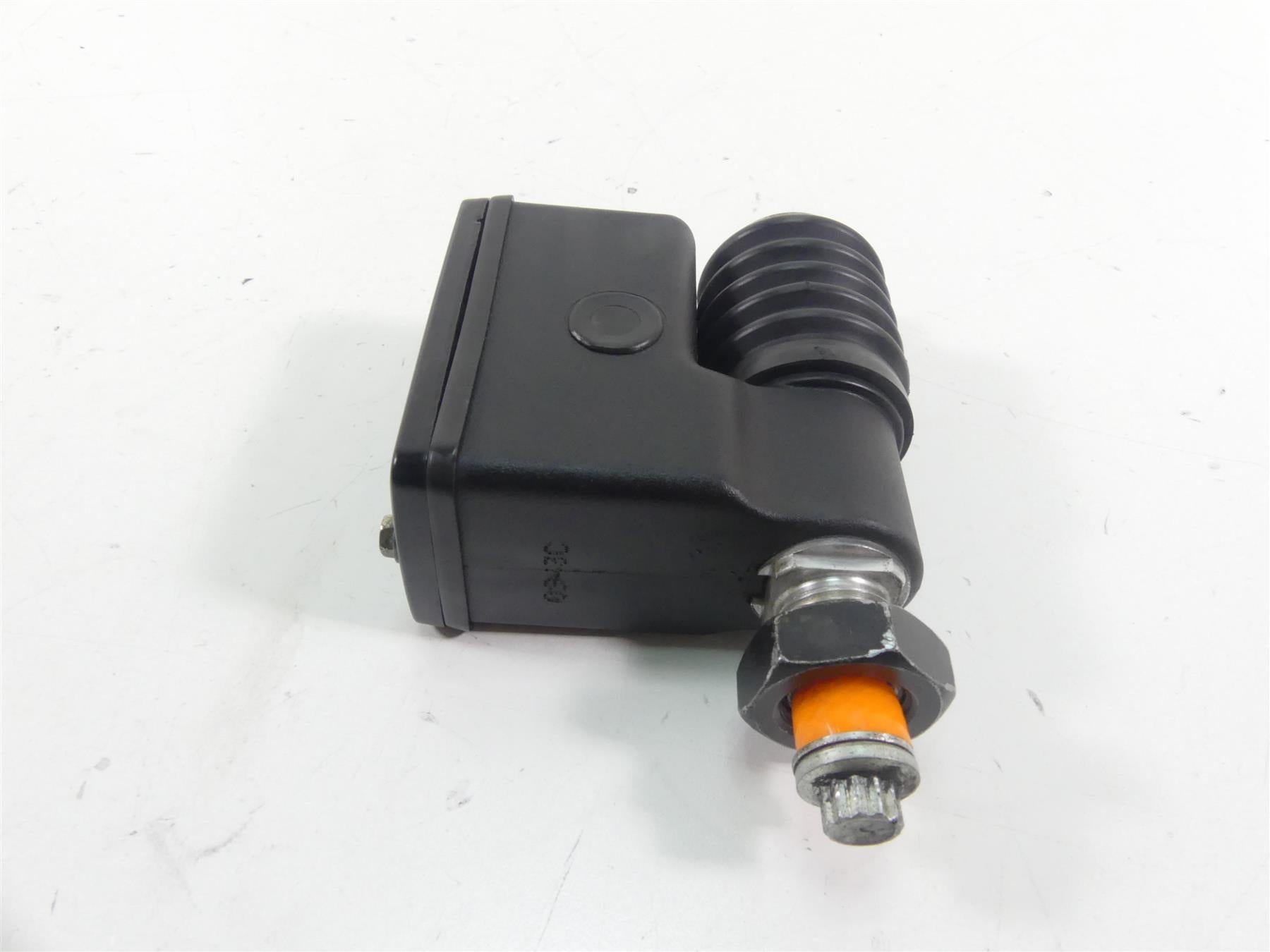 2003 Harley Dyna 100TH FXDL Low Rider Rear Brake Master Cylinder 42474-90C {{ shop.shopifyCountryName }} - Mototech271