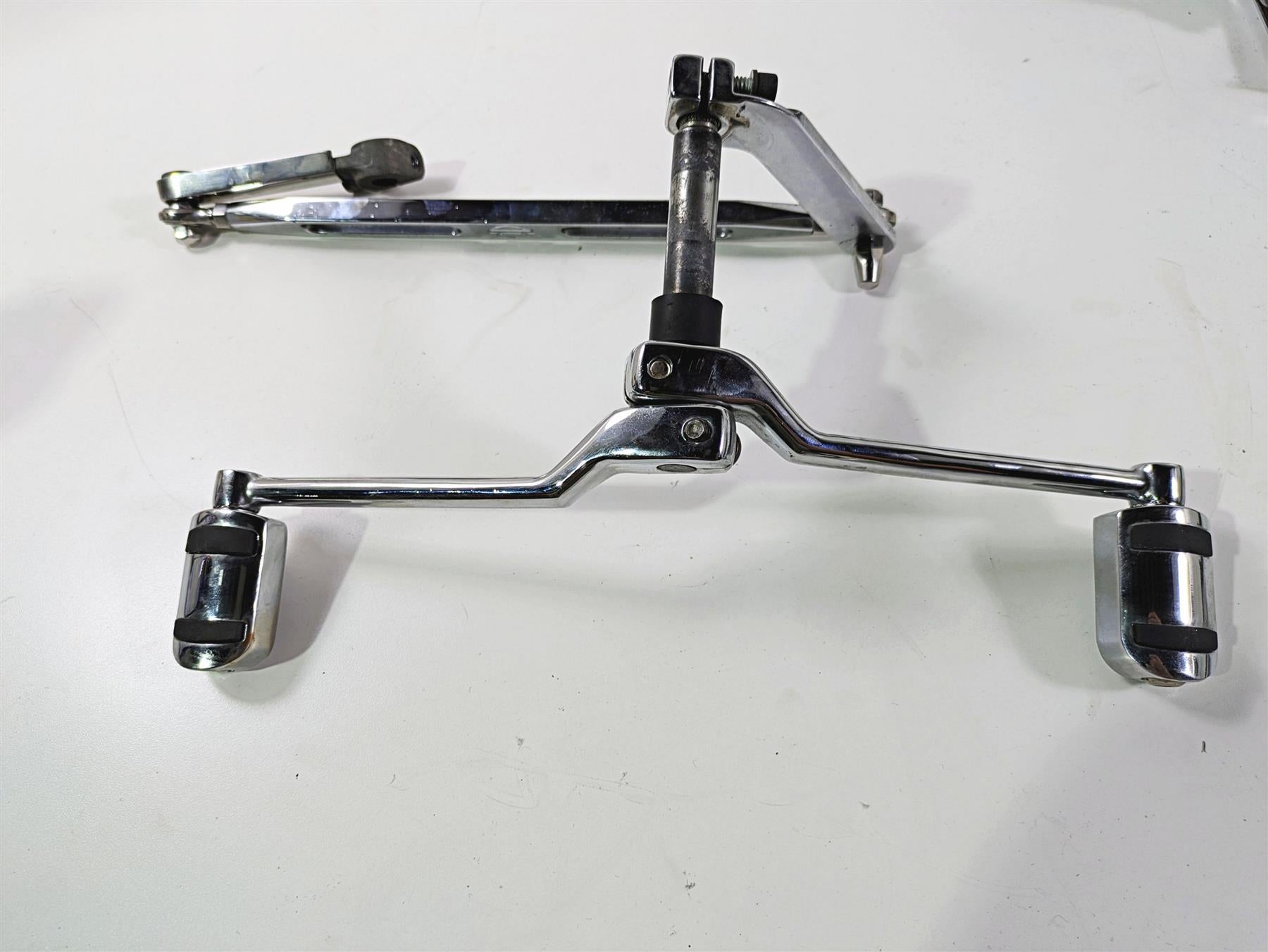 2010 Harley Touring FLHTK Electra Glide Floorboard Foot Control Set 52719-10 {{ shop.shopifyCountryName }} - Mototech271