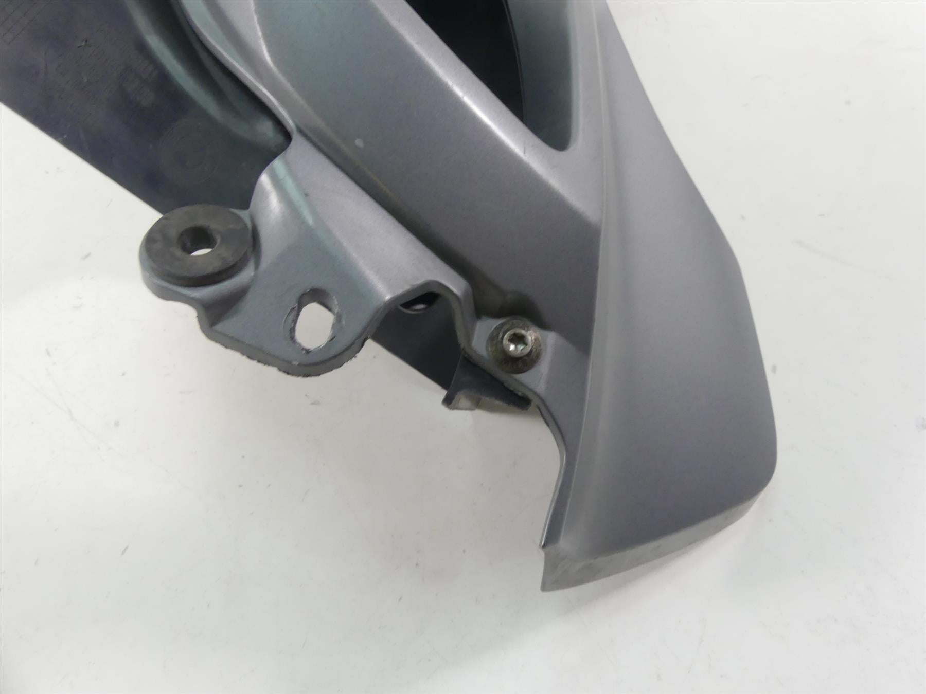 2015 BMW R1200RT K52 Left Side Between Leg Knee Fairing Cover 46638533581 {{ shop.shopifyCountryName }} - Mototech271