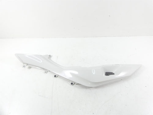 2017 BMW R1200RT K52 Left Tail Side Fairing Cover Alpinweiss 46638533567 | Mototech271