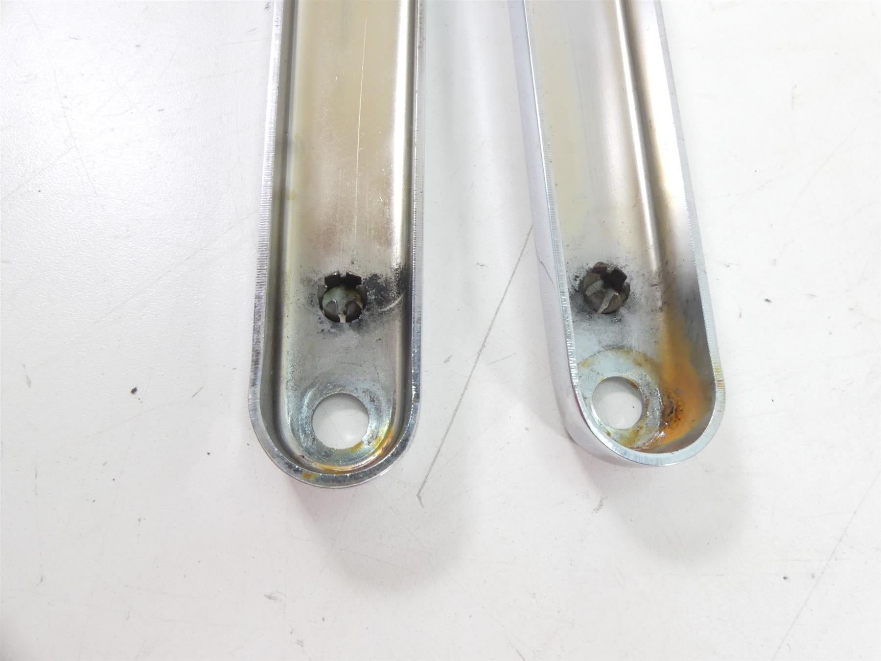 1997 Harley Dyna FXDS Super Glide Conv Rear Chrome Fender Strut Set 59138-96 {{ shop.shopifyCountryName }} - Mototech271