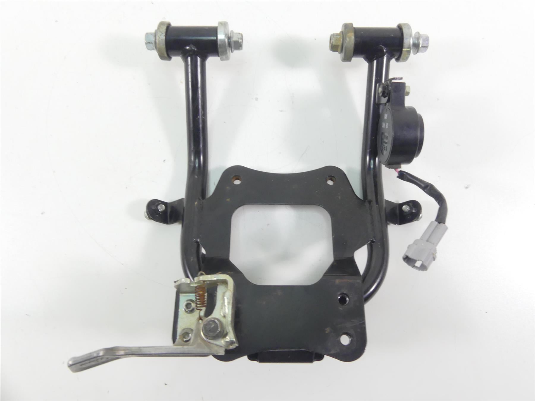 2016 Yamaha YXZ1000 R EPS SE Steering Wheel Mount Damper Set 2HC-F3838-00-00 {{ shop.shopifyCountryName }} - Mototech271