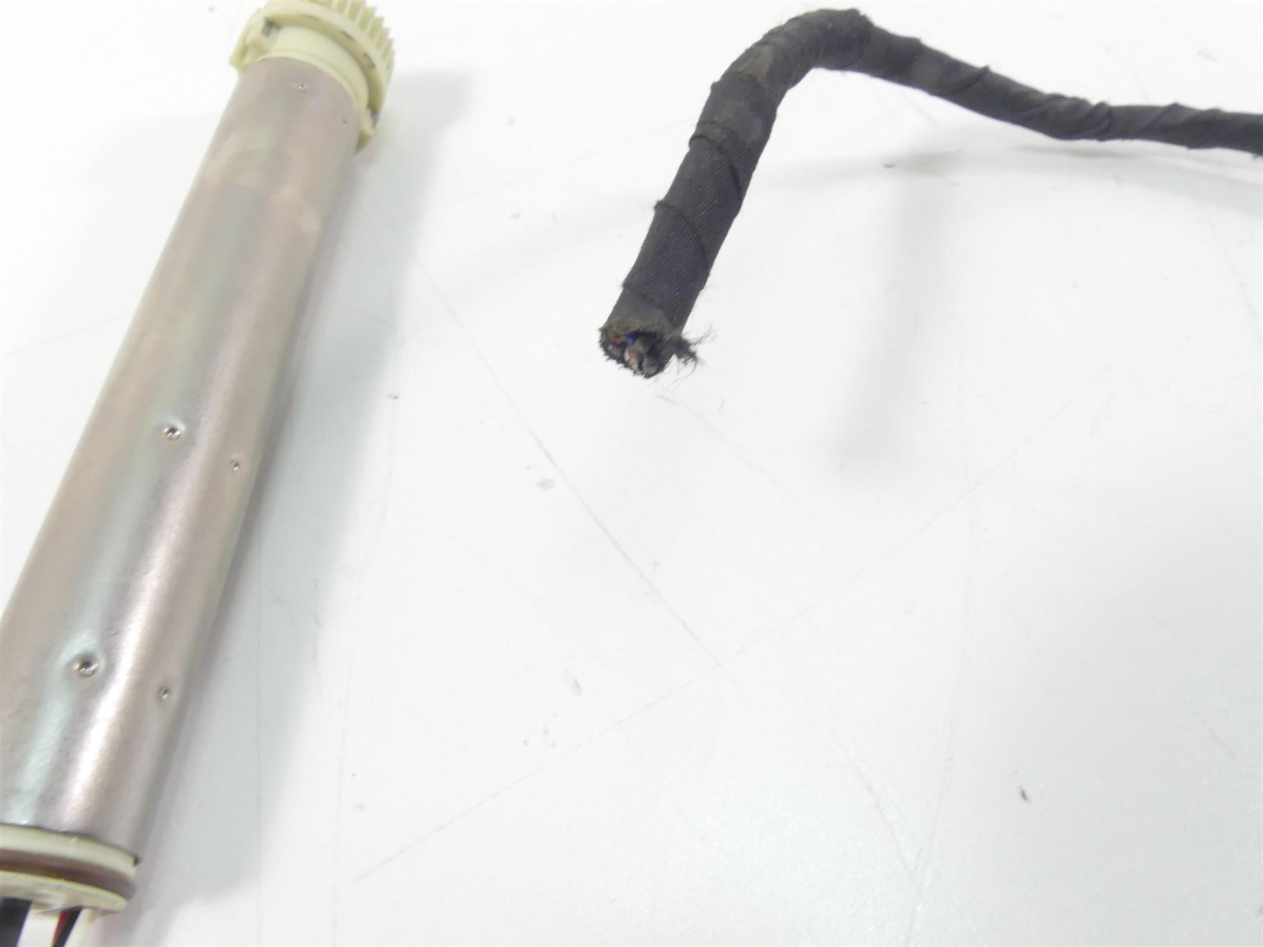 2013 Harley Touring FLHTP Electra Glide Ride By Wire Sensor - Read 32305-08 {{ shop.shopifyCountryName }} - Mototech271