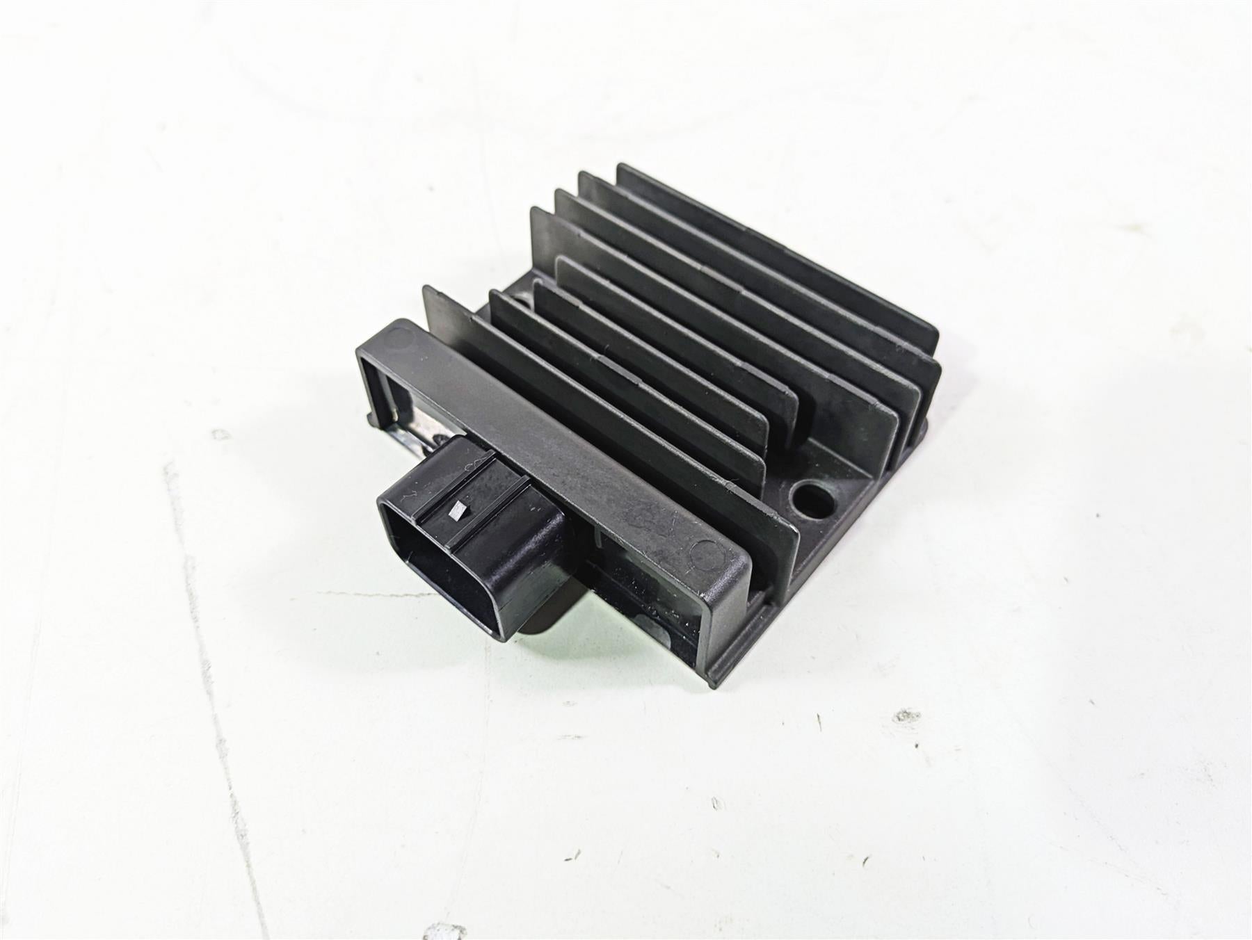 2024 Kawasaki ZX6R ZX636 Ninja Rectifier Voltage Regulator SH868AA