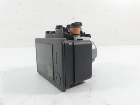 2017 Triumph Thruxton 1200R Abs Brake Pump Module Unit T2021931 {{ shop.shopifyCountryName }} - Mototech271