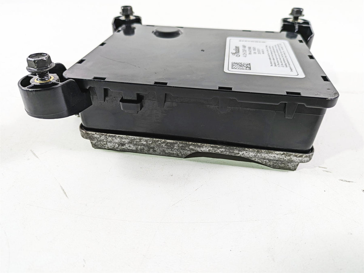 2018 Indian Chieftain Dark Horse Front Radio Amp Amplifier Module 4015980 {{ shop.shopifyCountryName }} - Mototech271