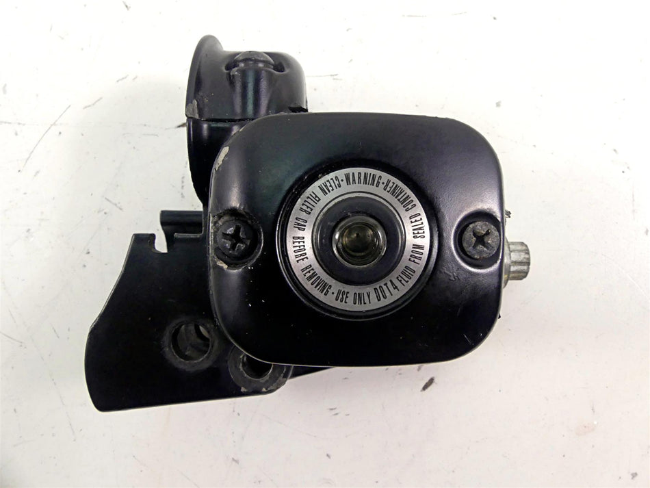 2013 Harley Softail FLSTFB Fat Boy Lo Front Brake Master Cylinder 9/16 45029-11D {{ shop.shopifyCountryName }} - Mototech271