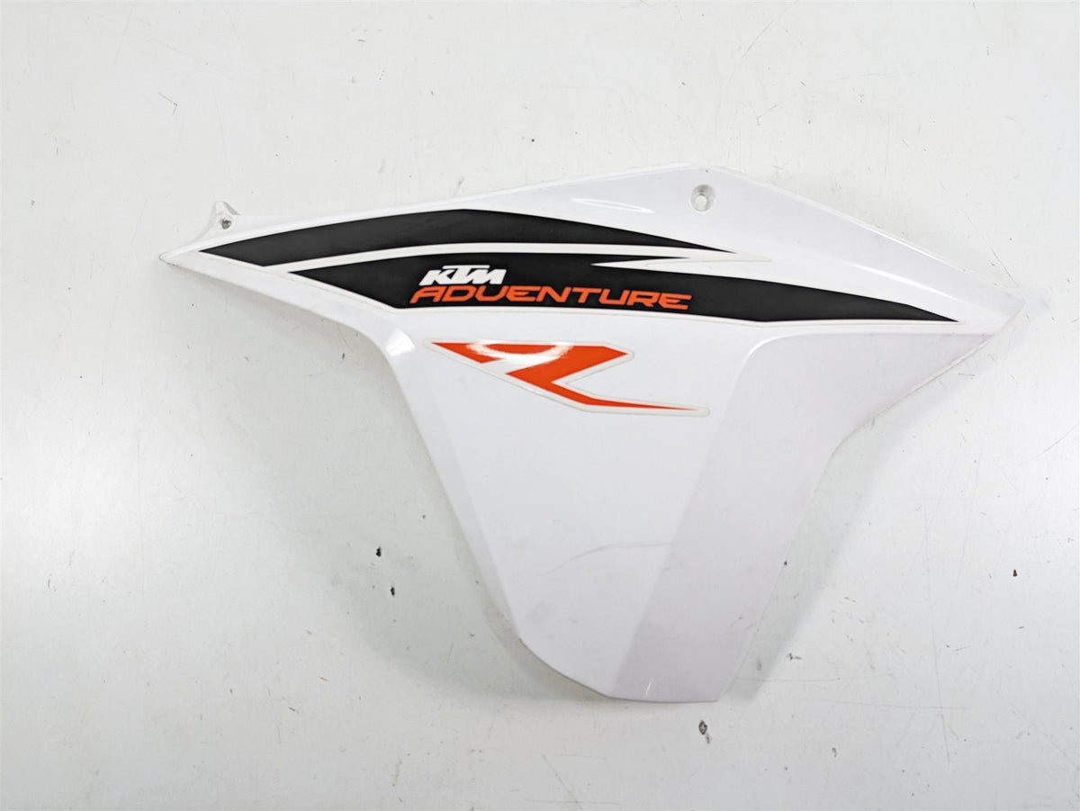 2018 KTM 1090 Adventure R Right Side Fuel Tank Fairing Cover - Read 60308051000 {{ shop.shopifyCountryName }} - Mototech271