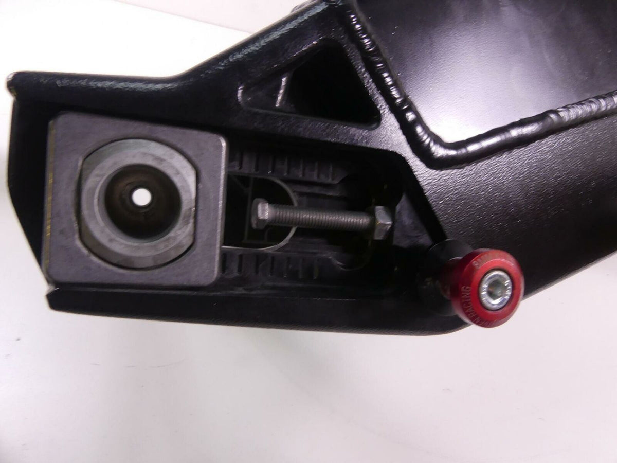 2019 BMW S1000R K47 Rear Nice Swingarm Swing Arm 28mm axle 33358549982 {{ shop.shopifyCountryName }} - Mototech271