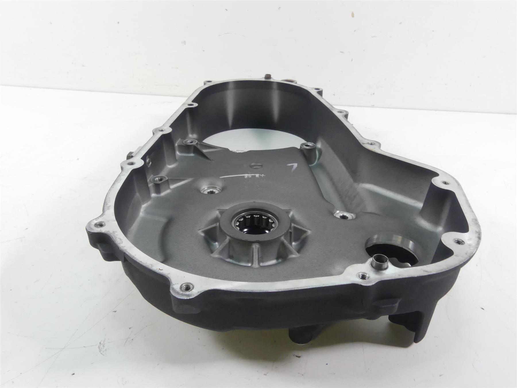 2007 Harley FLHTCU SE2 CVO Electra Glide Inner Primary Clutch Cover 60677-07 {{ shop.shopifyCountryName }} - Mototech271