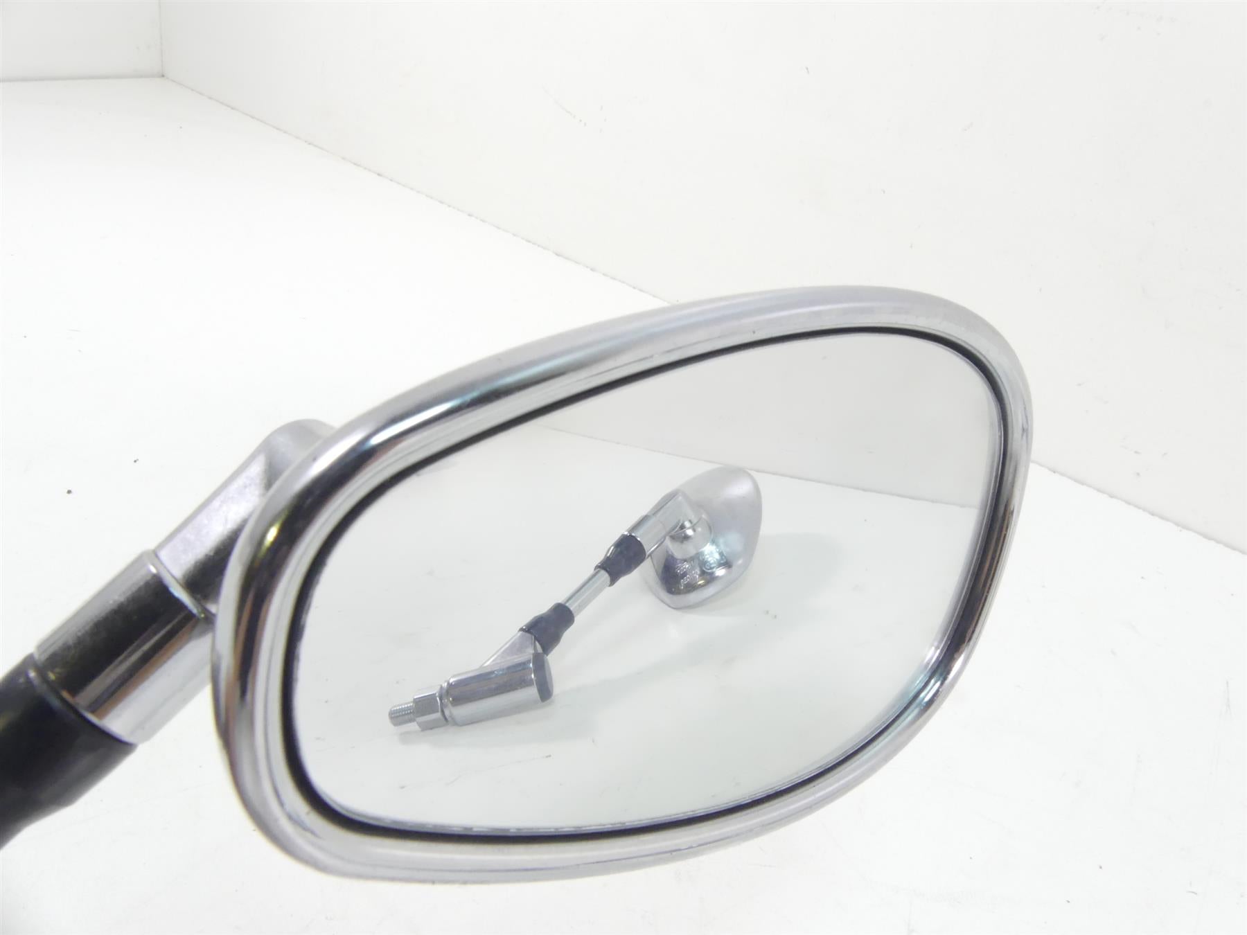 2013 Yamaha VMX17 V-Max 1700 Rear View Mirror Set 2S3-26280-00 2S3-26280-00 {{ shop.shopifyCountryName }} - Mototech271