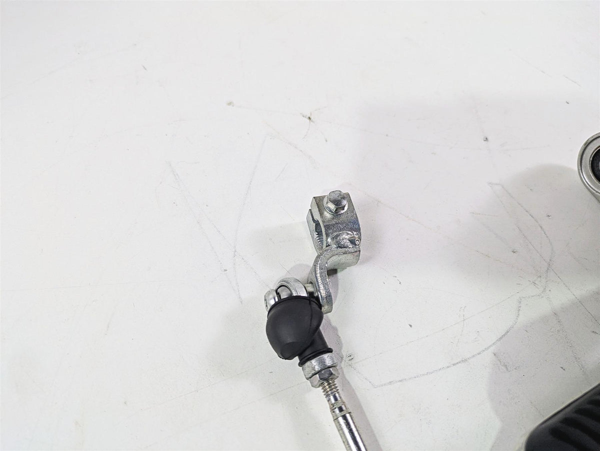 2009 Yamaha FZ1 FZS10 Fazer Left Rider Footpeg Shifter Parts Set 2D1-27442-00-00 {{ shop.shopifyCountryName }} - Mototech271