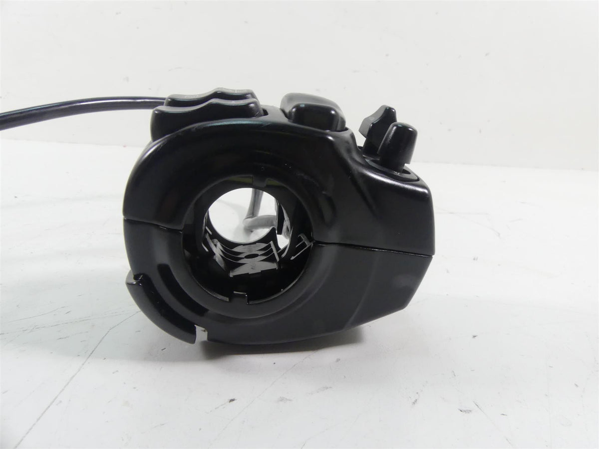 2016 Harley Touring FLTRX Road Glide Left Cruise Audio Control Switch 71500128B {{ shop.shopifyCountryName }} - Mototech271