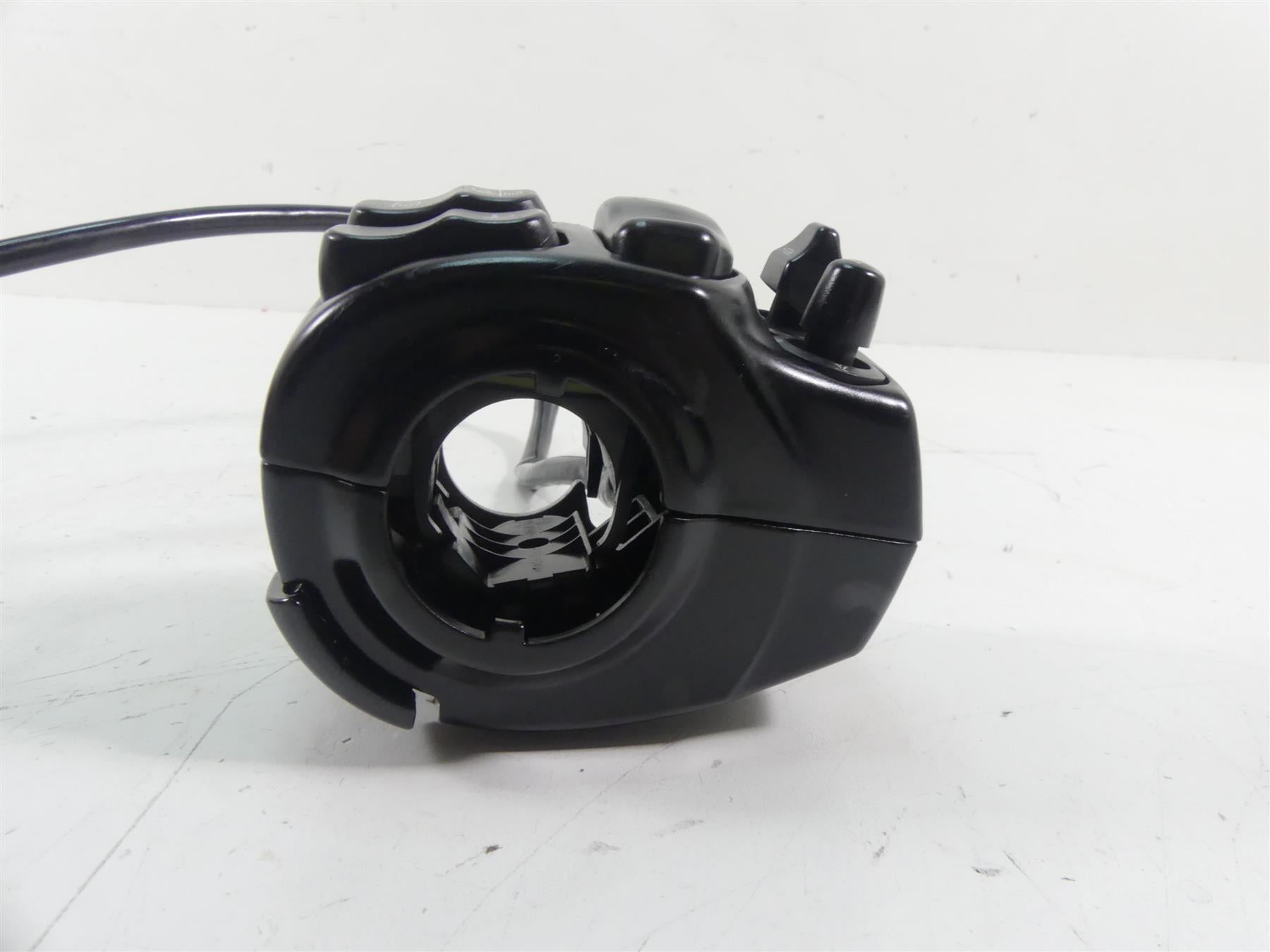 2016 Harley Touring FLTRX Road Glide Left Cruise Audio Control Switch 71500128B {{ shop.shopifyCountryName }} - Mototech271