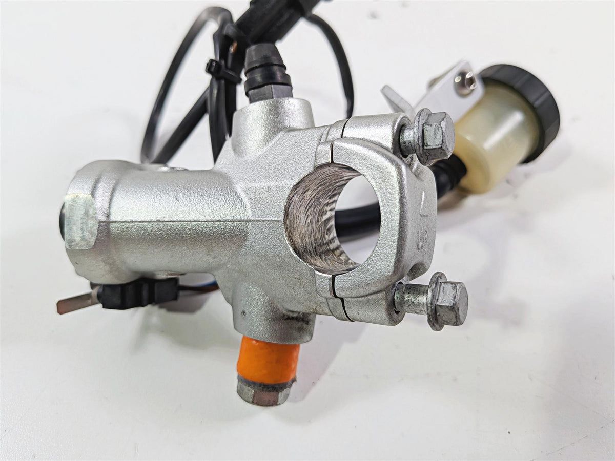 2008 Aprilia RSVR 1000 Factory Clutch Radial Master Cylinder Brembo AP8176193 {{ shop.shopifyCountryName }} - Mototech271