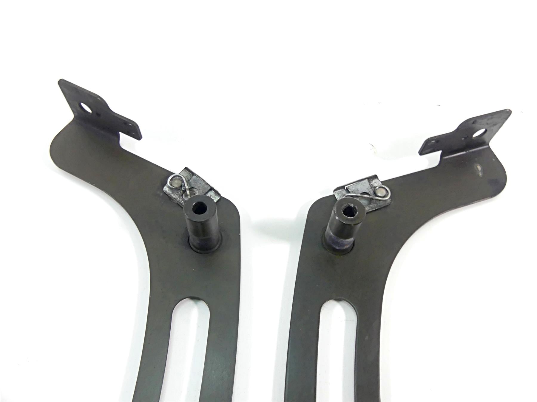 2011 Victory Cross Country Fender Saddlebag Mount Bracket Strut Set 1017862 {{ shop.shopifyCountryName }} - Mototech271