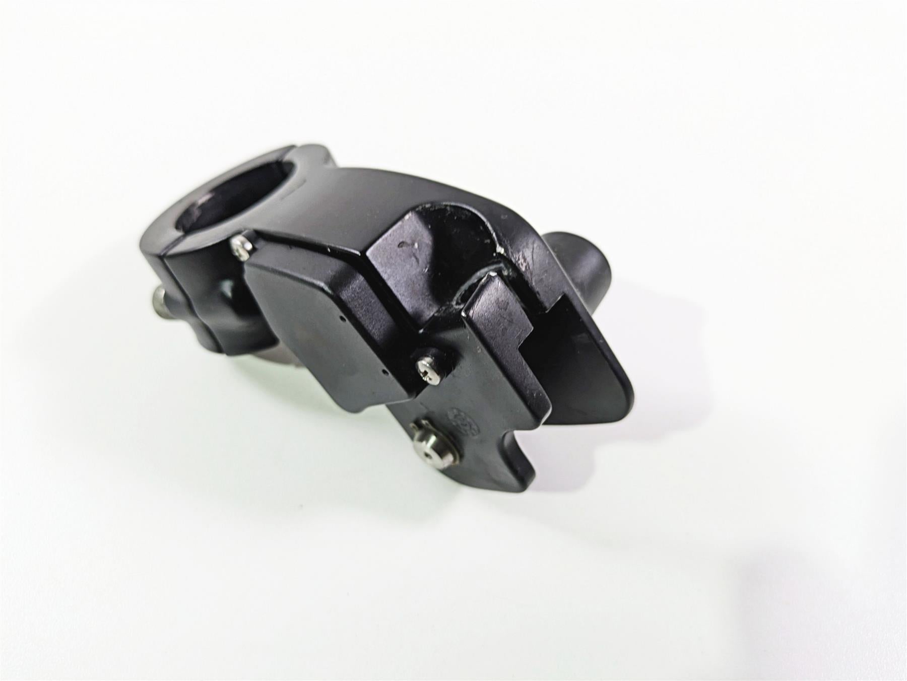 2016 Indian Chief Classic Clutch Perch 2205750 {{ shop.shopifyCountryName }} - Mototech271